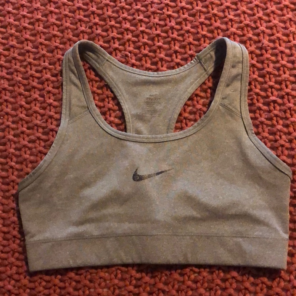 grey nike sports bra size small